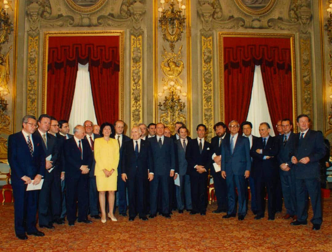 La classe, 1994, Governo Berlusconi I, 4 foto formato originale, 20x30 cm, 2021